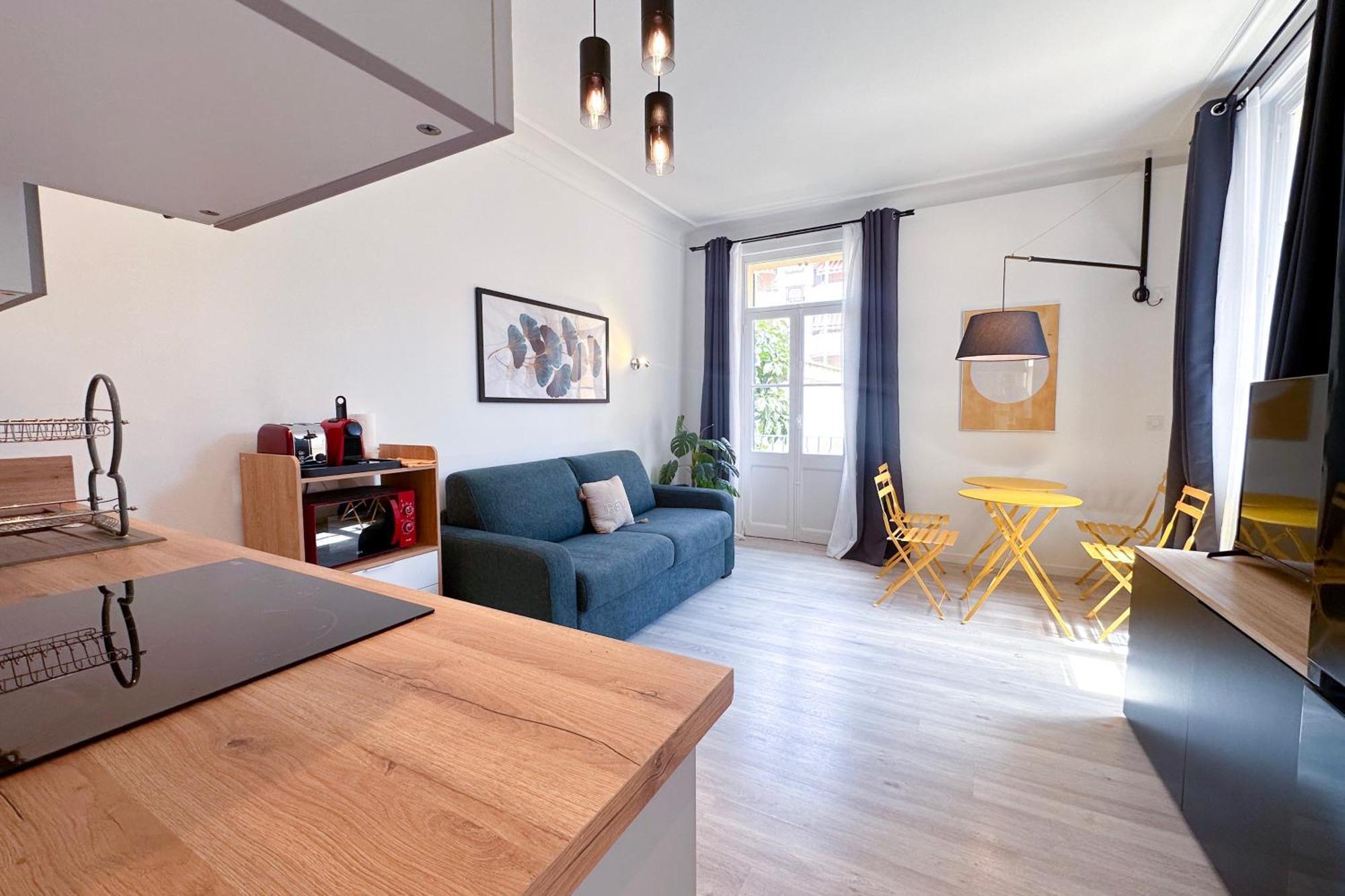 Apartment Gambetta - Lumineux Calme Au Coeur D'antibes Et De Ses Plages *