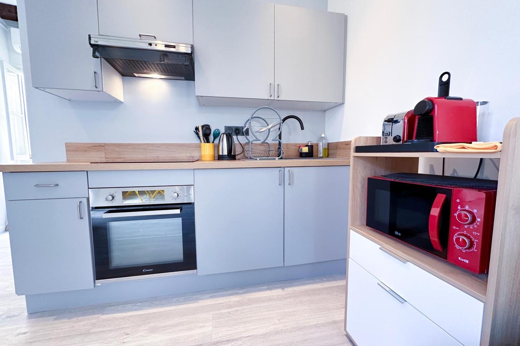 Apartment Gambetta - Lumineux Calme Au Coeur D'antibes Et De Ses Plages *